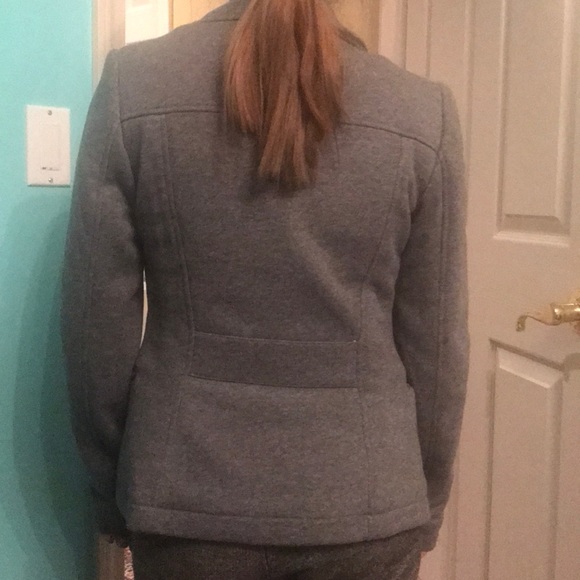 Short jacket - Picture 3 of 3